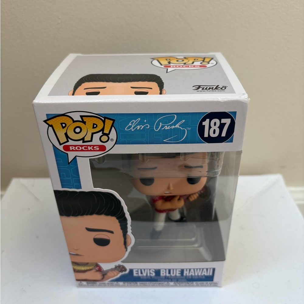 Funko Pop! Elvis Blue Hawaii Figure with Red Shirt - Picture 3 of 4